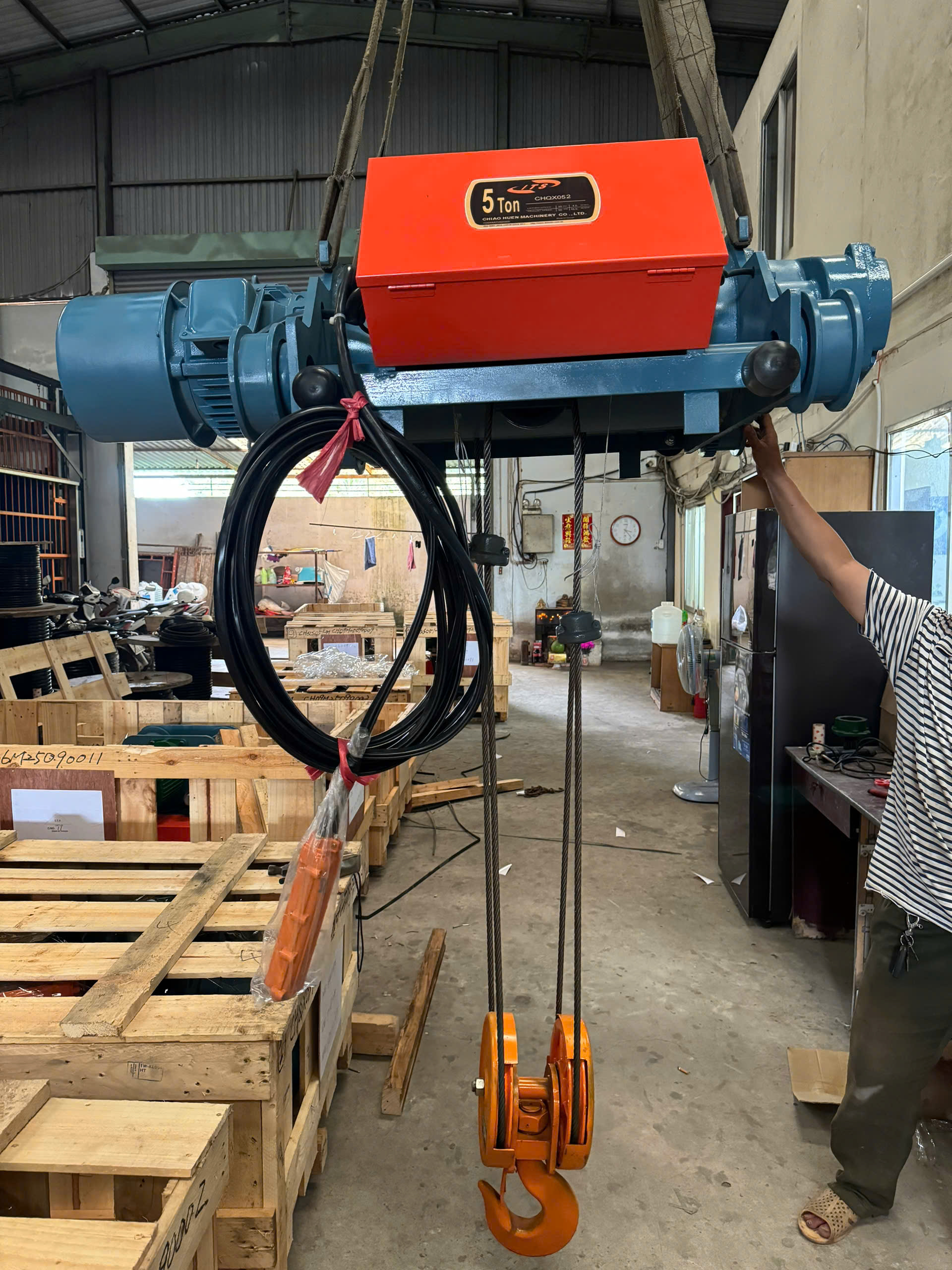 Tời cáp dầm đôi